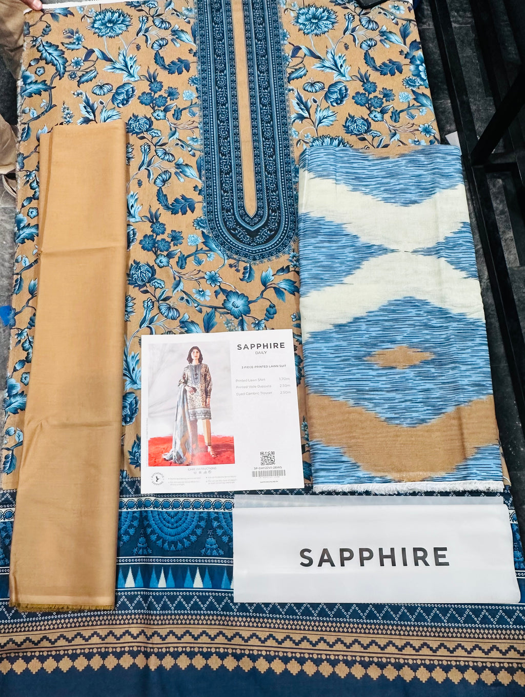 SAPHHIRE 3 PIECE - PRINTED LAWN SUIT